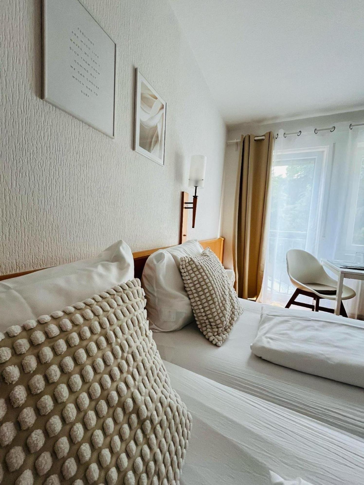 Am Landhaus - Gaestezimmer Walsheim Pokój zdjęcie