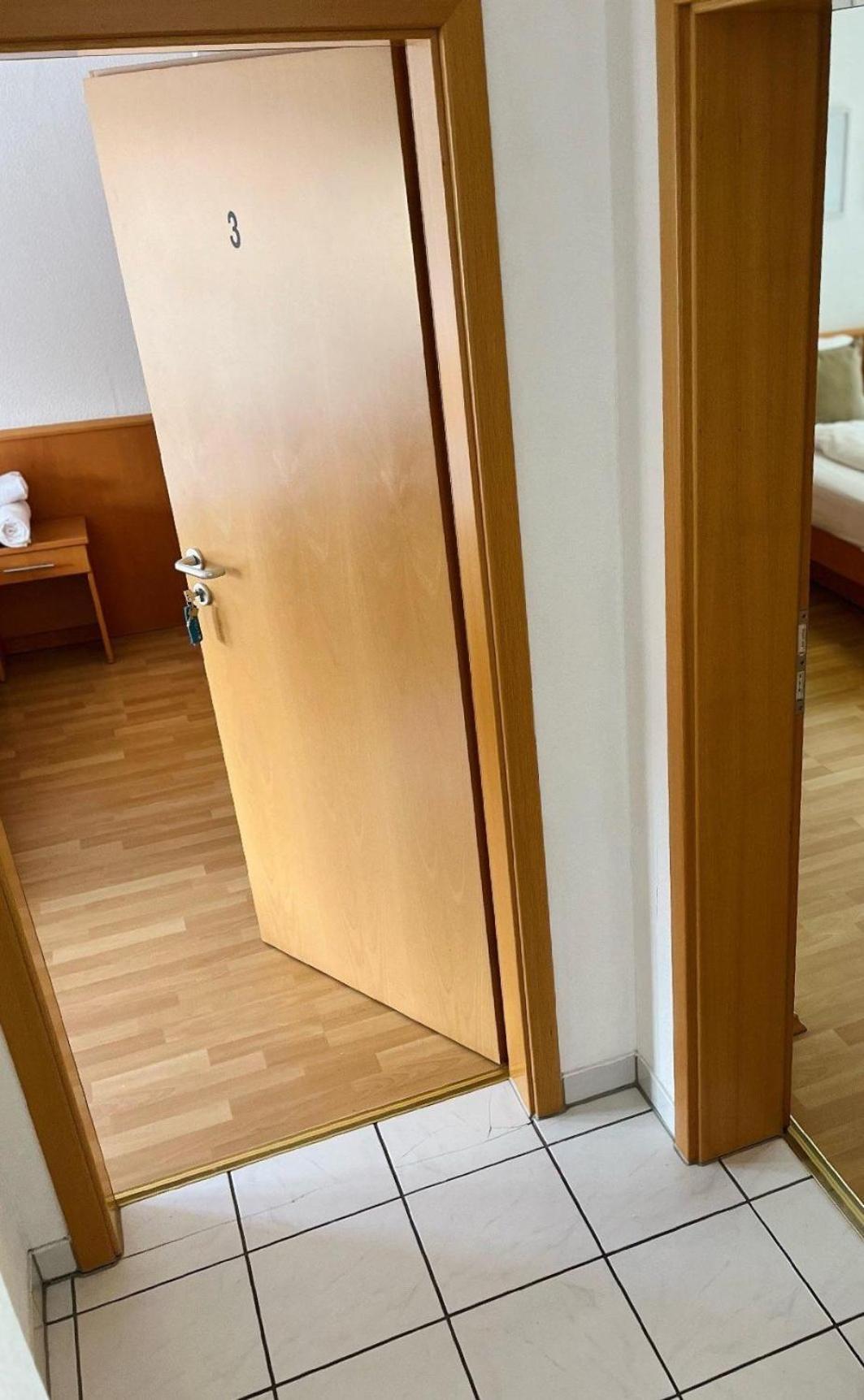 Am Landhaus - Gaestezimmer Walsheim Pokój zdjęcie